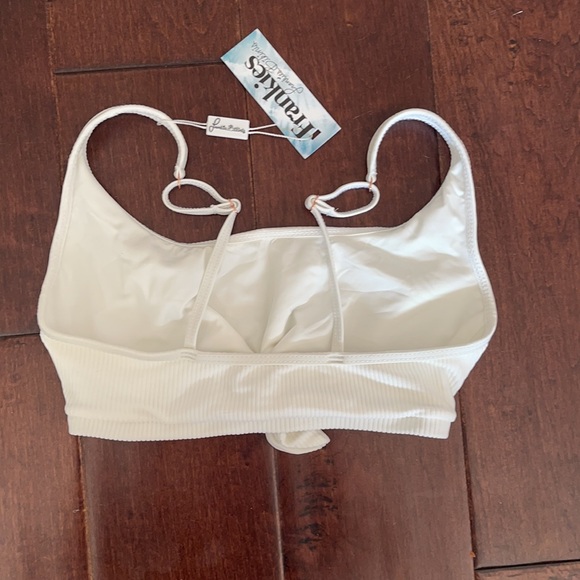 brand new// tags frankies Greer top in white - Picture 3 of 3